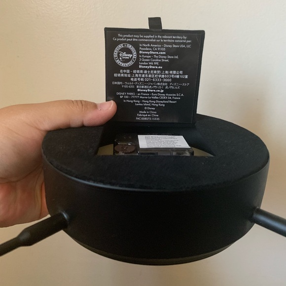 Disney Alice in Wonderland white rabbit live action desk clock - Picture 4 of 6